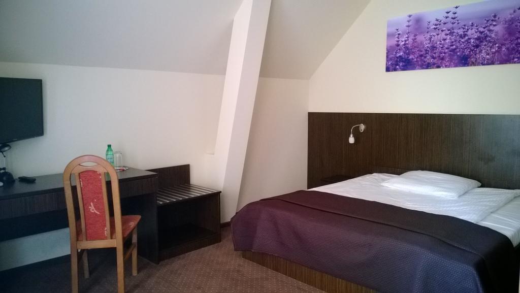 Yuca Otel Łódź Oda fotoğraf