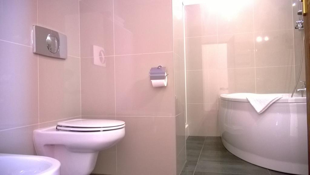 Yuca Otel Łódź Oda fotoğraf