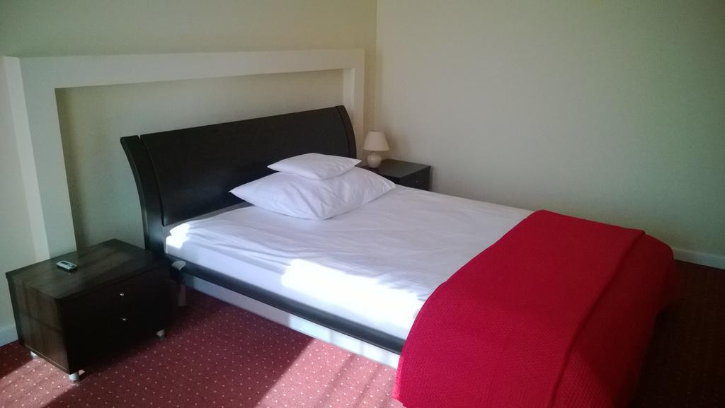 Yuca Otel Łódź Oda fotoğraf