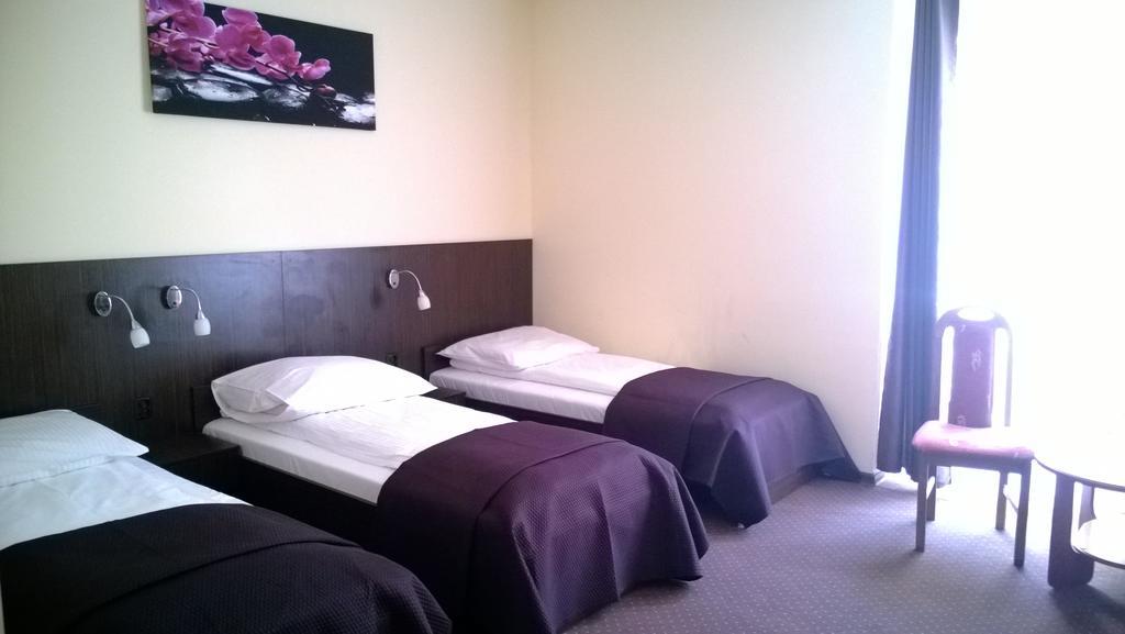 Yuca Otel Łódź Oda fotoğraf