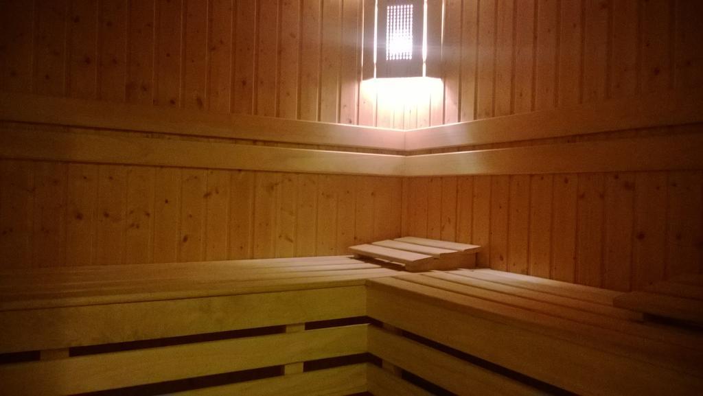 Yuca Otel Łódź Dış mekan fotoğraf