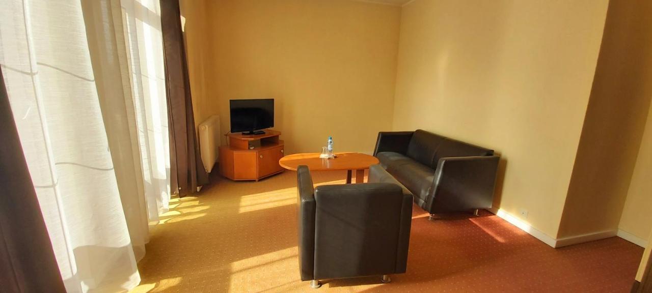 Yuca Otel Łódź Dış mekan fotoğraf